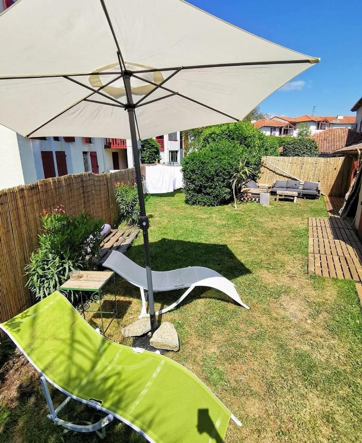 Garden - Utopy Hostel Biarritz Exterior photo